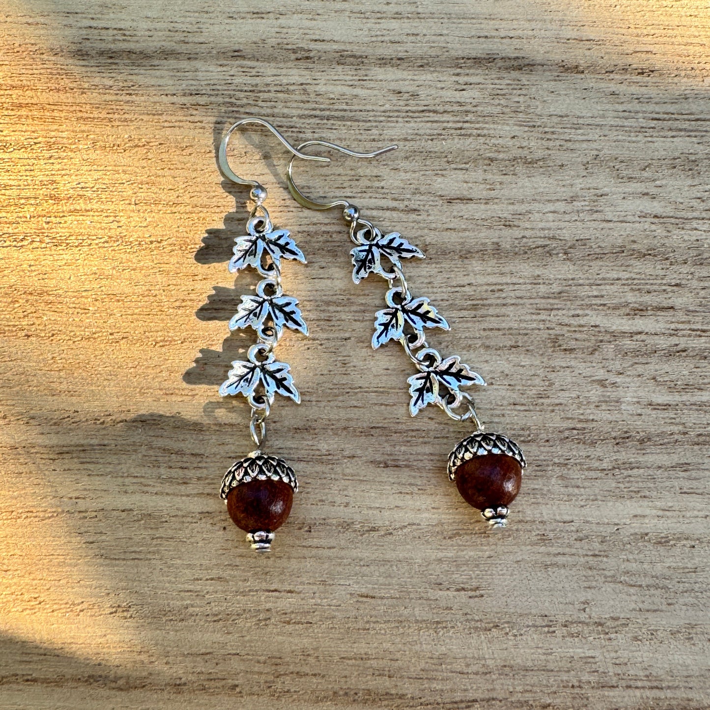 Acorn & Leaf Dangle Earrings – Silver Toned Autumn Earrings