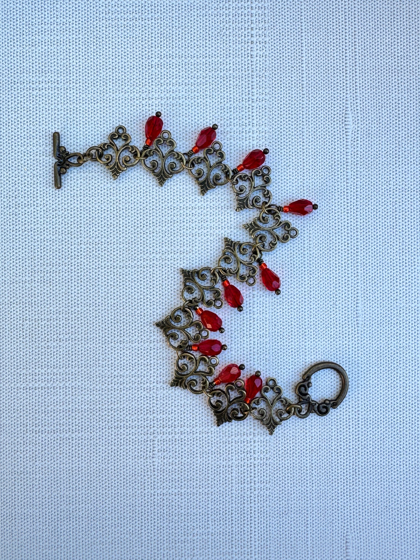 Velvet Reliquary Bracelet – Gothic Victorian Filigree Red Crystal Drop Bracelet